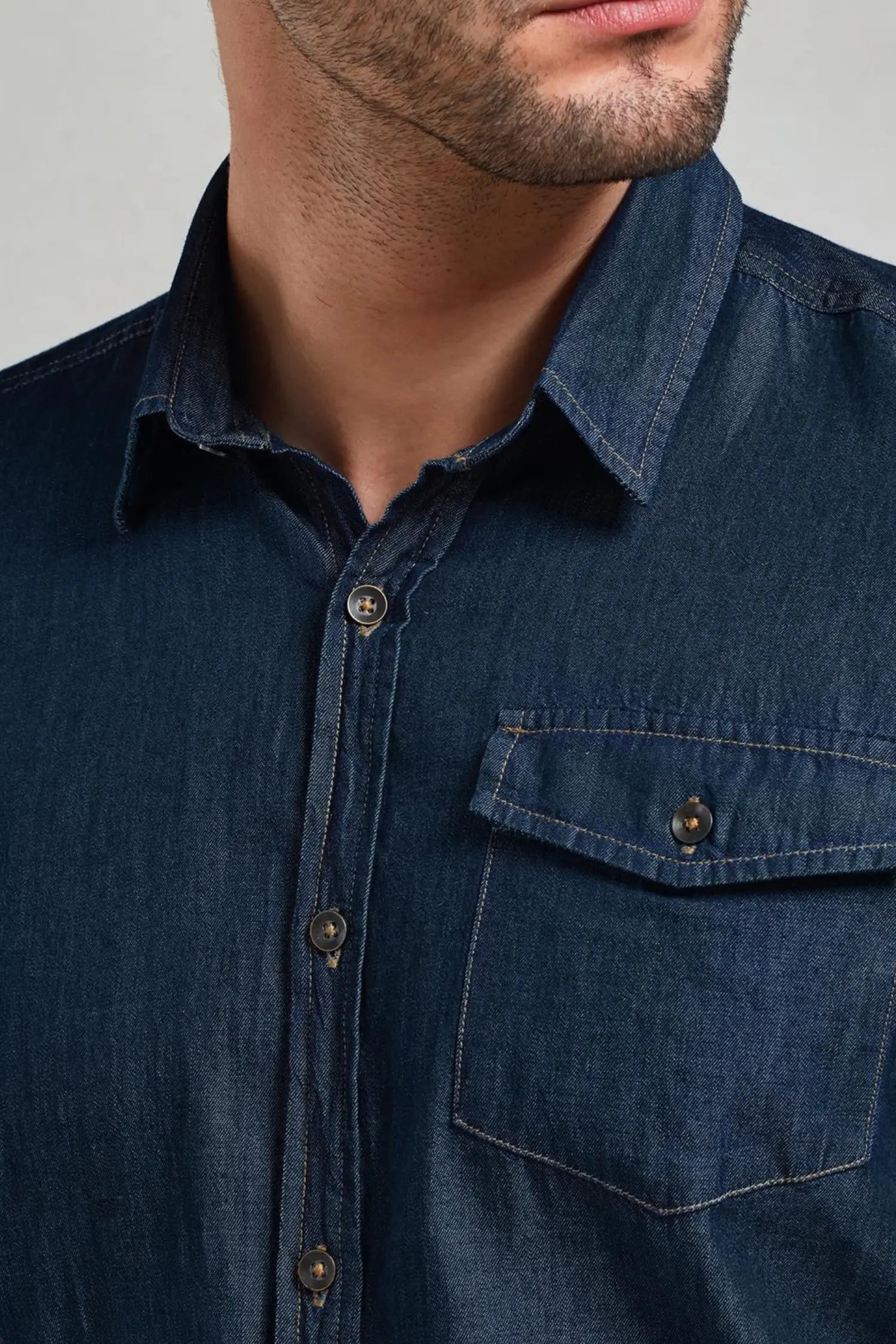 Chemise en denim
