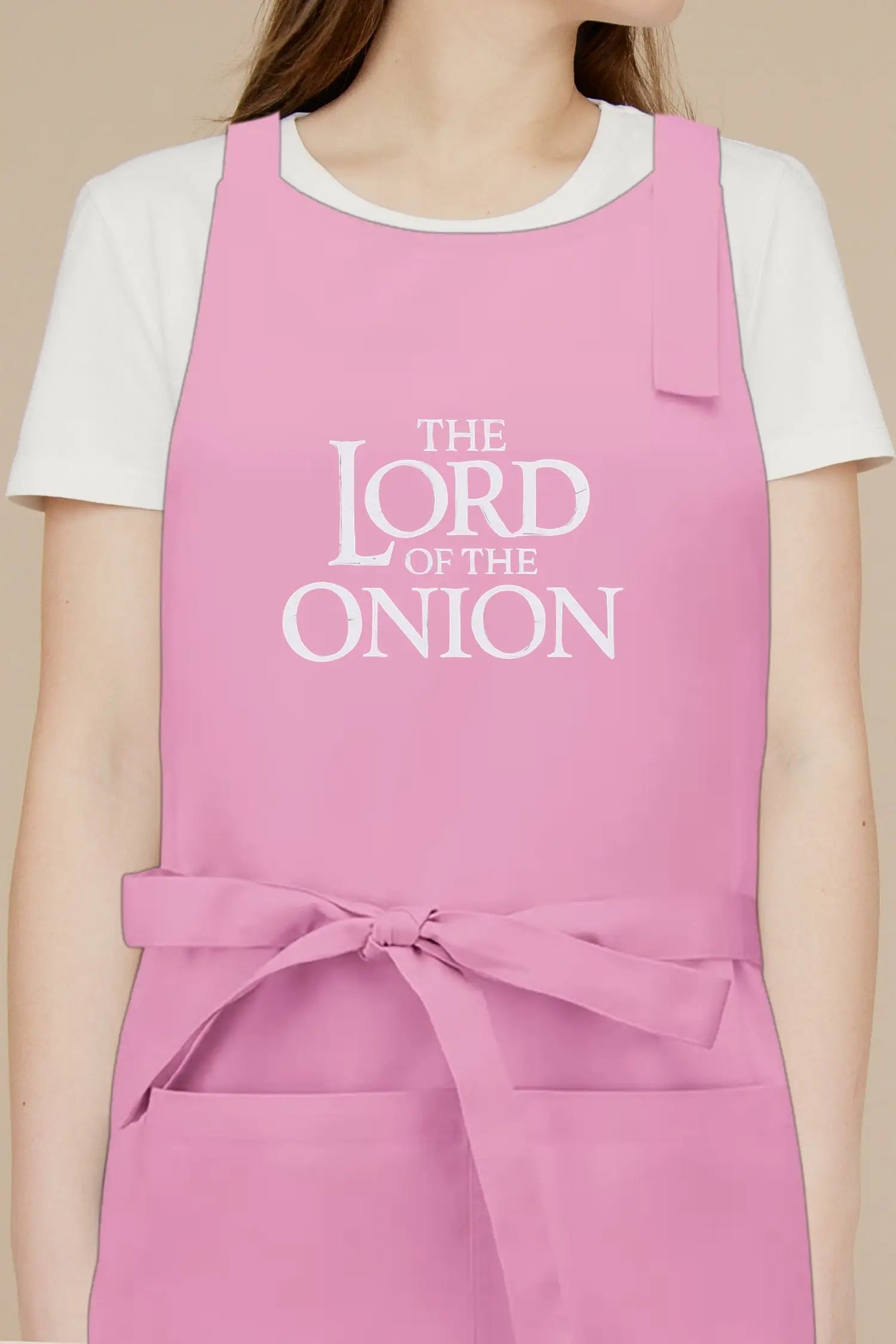 Tablier de cuisine personnalisé “The Lord Of The Onion’ imprimé - Rose