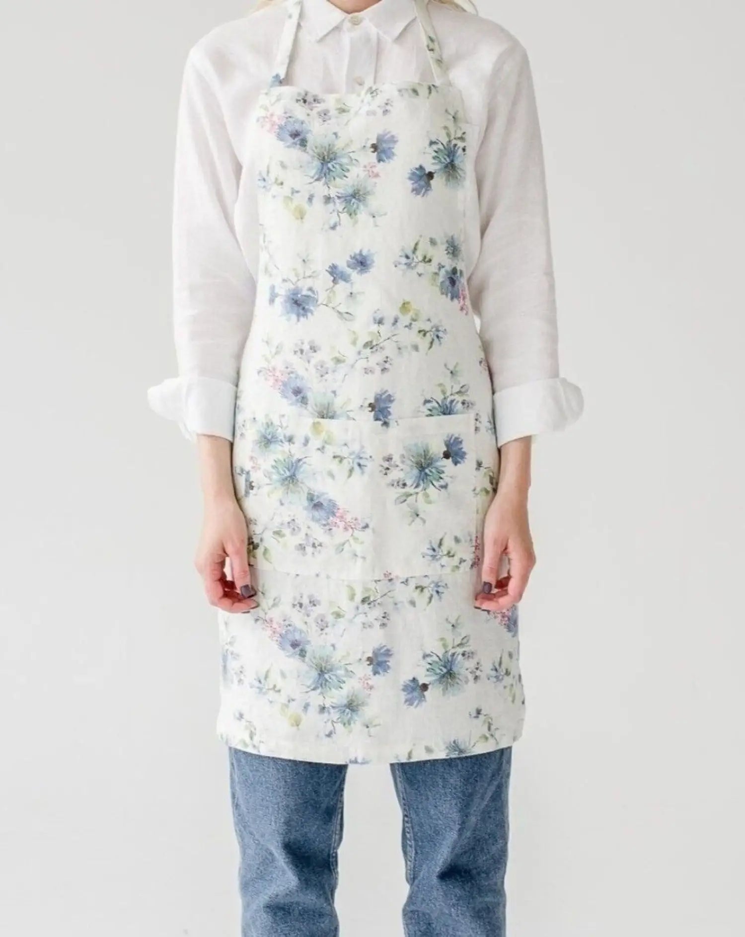 Tablier en lin à motif floral
