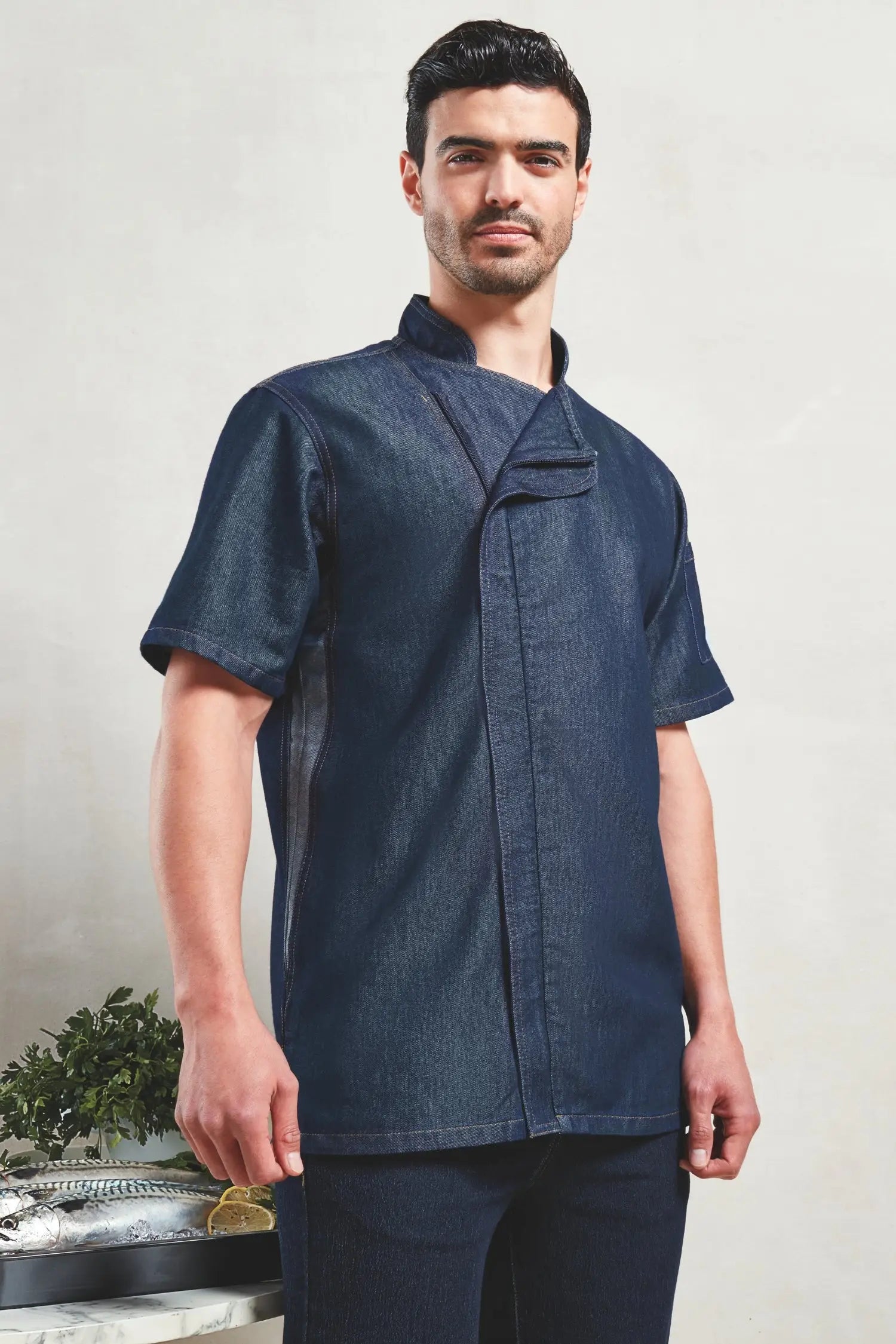Veste de cuisinier à manches courtes et à fermeture zippée